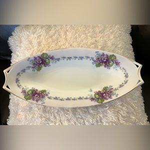 Antique Hutschenreuther Selb Bavaria
Hand-Painted Flowers Gold Trim
Celery Bowl